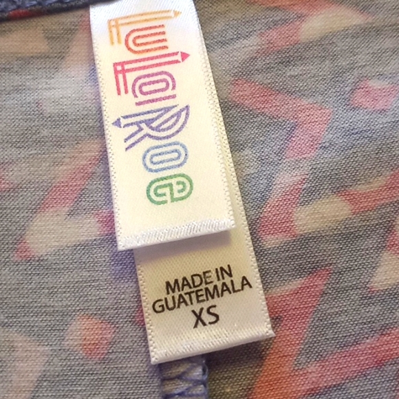 LulaRoe Abstract Perfect T Top - Picture 10 of 11